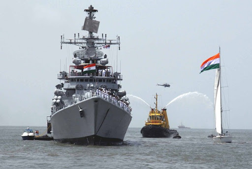 صور للجيش الهندي Indian-Navy-Warship-INS-Delhi-011