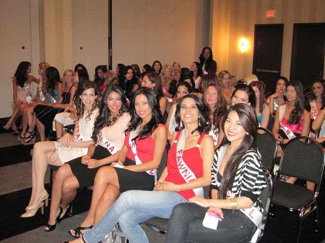 Miss Universe Canada 2010 competition is on!!! Meet the contestants right now - Page 4 IMG_3896