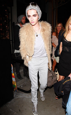 Celebrity Gossip » Bill Kaulitz Passeia-se por STK  62ec7a539f620e960d0271c06814eca6