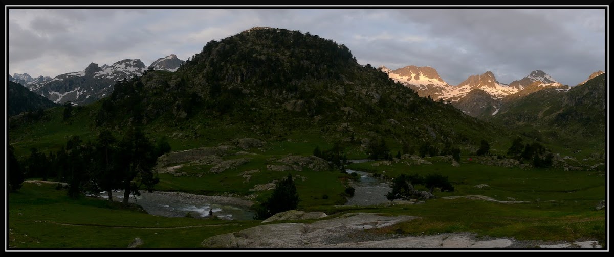 Vallon du Marcadau et tour des lacs Pano%205RETNETBORD