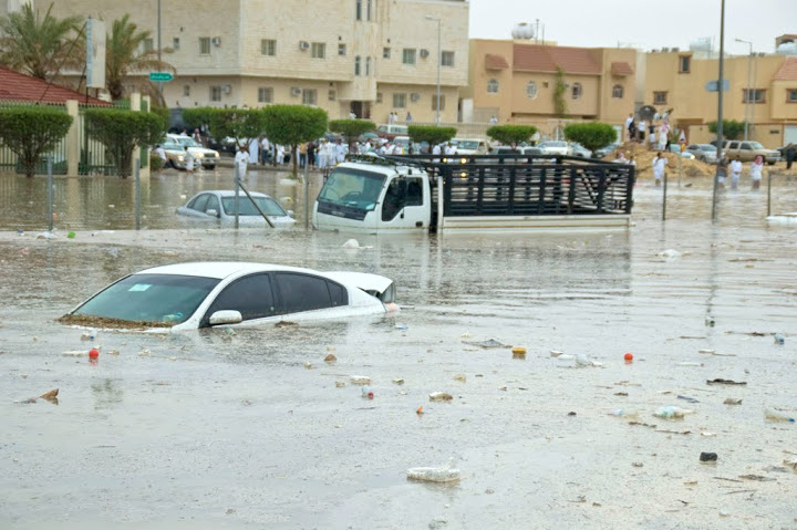 والي 50 صورة متميزة لسيول وغرق مدينة الرياض بالسعوديه DSC_1711s