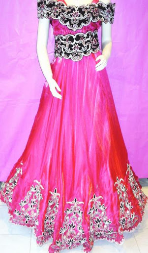 ازيـــــــاء وهرانيــــة  Boutique-robe-soiree-location-tenues-1256205980