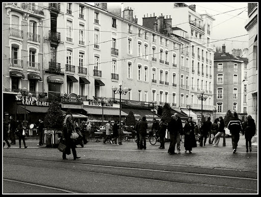 Défi 031 : Des passants en noir et blanc P1170314