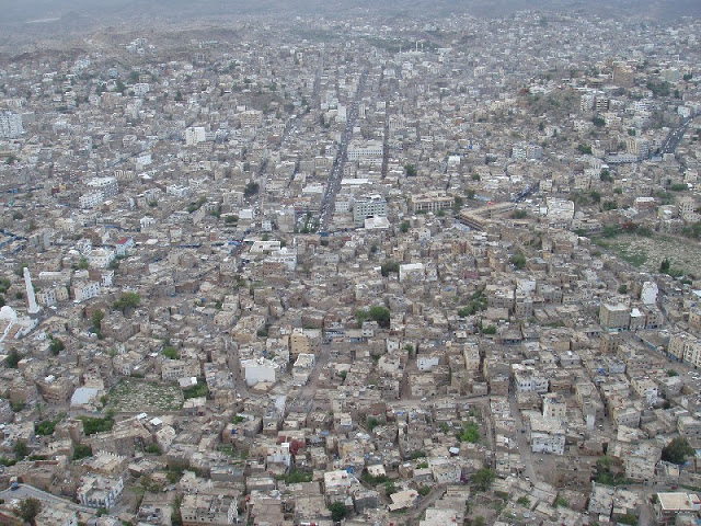 صور من تعز  بعدسه السواح الاجانب Taiz-YEMEN%20163