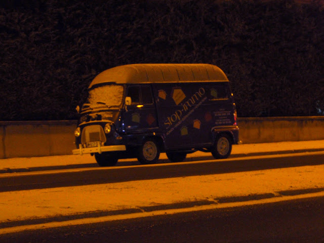 Utilitaires et poids-lourds  non Citroën ... - Page 13 PC142182