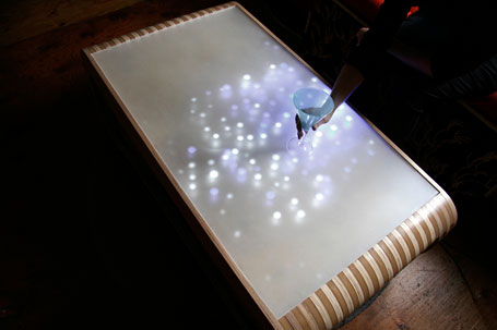 ترابيزات مبتكرة حديثة Creative-tables-led