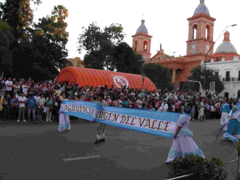 Crónicas Americanas de Ismael 2010-2011 09.procesion