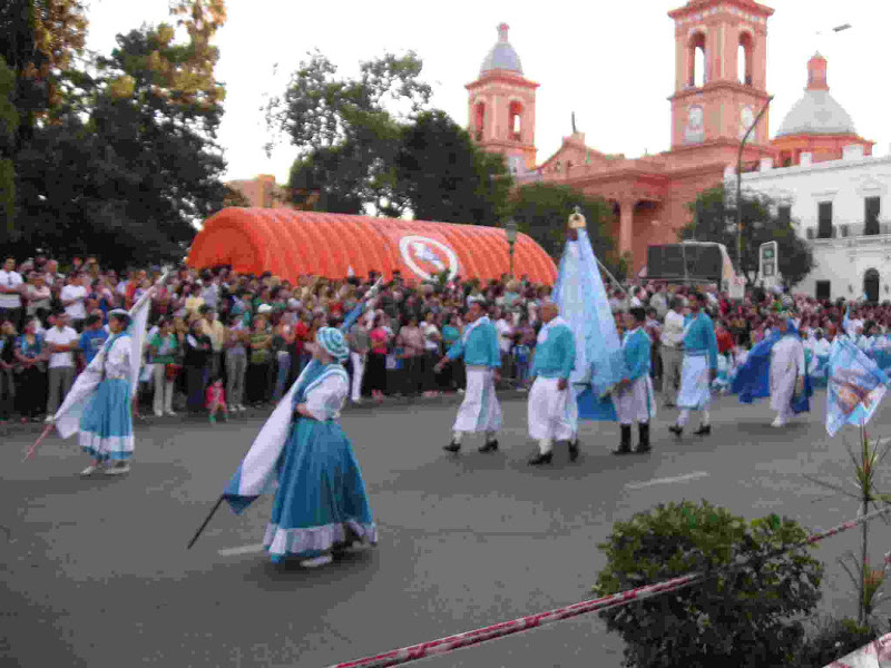 Crónicas Americanas de Ismael 2010-2011 10.procesion