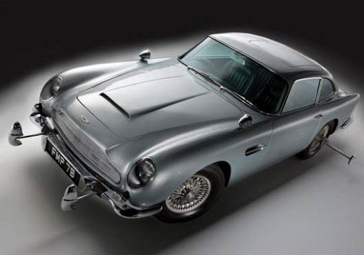 suite d'image - Page 2 Aston-martin-db5-1964-jb007-2