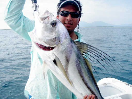 Chia Zeng un pescador de nueva generación / El Salvador / Centroamérica. P2130059