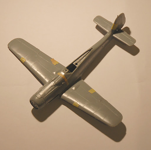 [Concours pinceaux] Focke Wulf 190D-9 [tamiya] 1/72 PRESENTATION1
