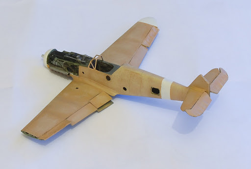 [MC0 - Tout Ouvert] Messerschmitt Bf109F/trop [amodel] 1/72 - Page 3 SABLE1