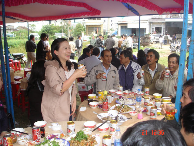 Tiệc mừng Tân Gia nhà bạn Nguyễn Hương 12C4 DSC00030