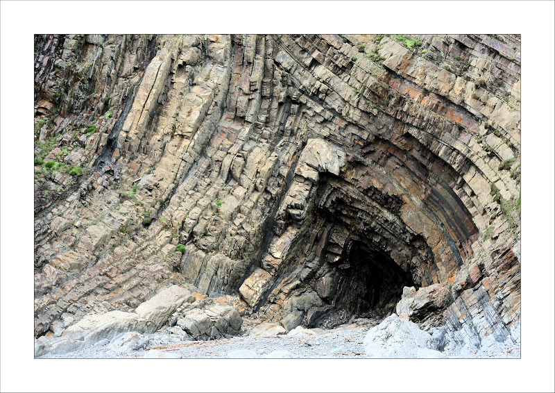 Cave and strata IMG_7916%20pspx2%20F