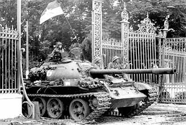 Guerra de Vietnam: Caida de Saigon Dia-de-la-victoria-4