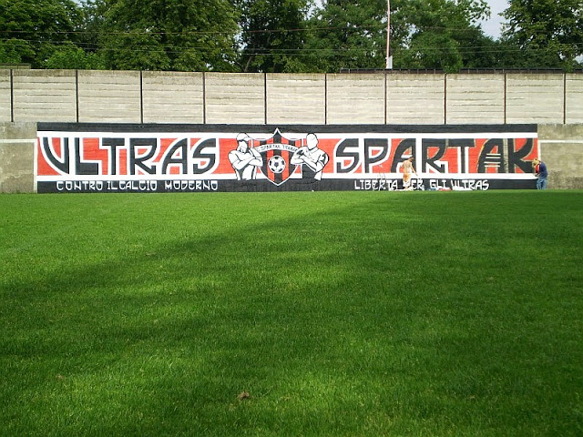 Ultras Grafitti - Page 4 16