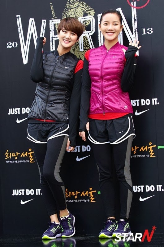 [Pics SPICA][17.11.13] Ju Hyun & Bo Hyung dự cuộc thi marathon "Nike We Run 10K Seoul 2013" 20131117170655183