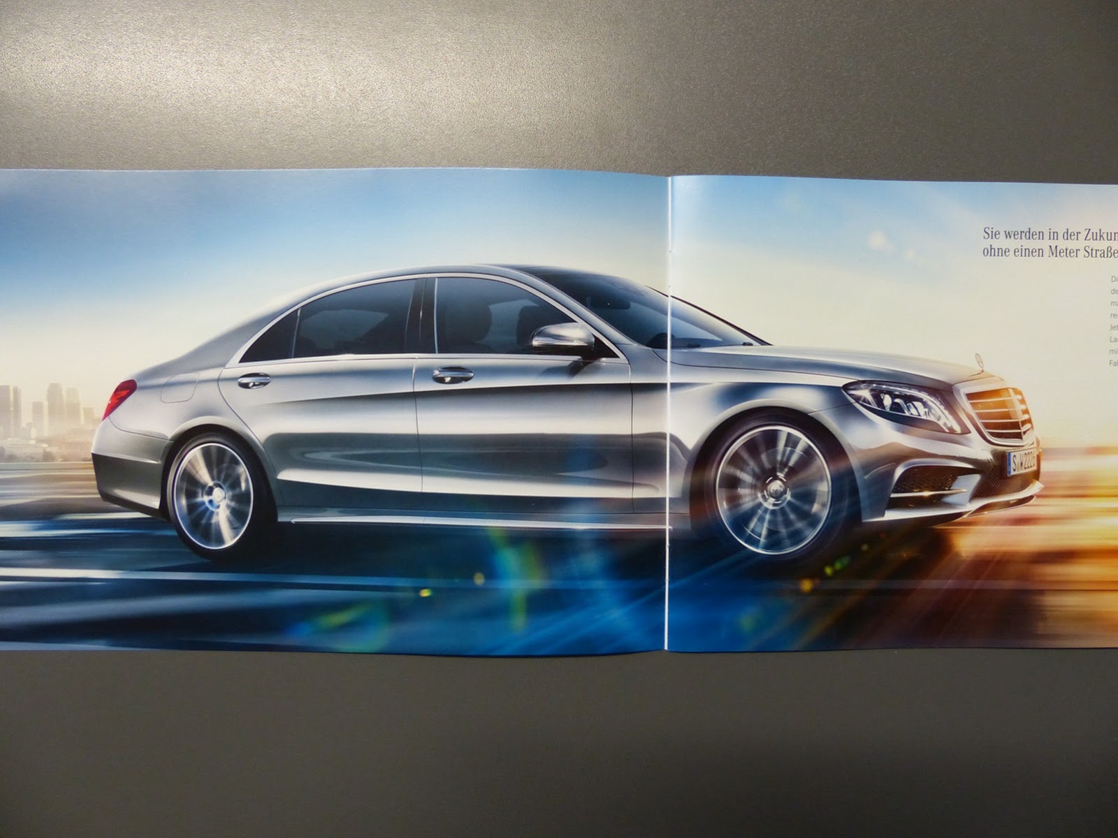 2013 - [Mercedes] Classe S [W222] - Page 27 2014-Mercedes-Benz-S-Class-Brochure-Carscoops2%25255B2%25255D