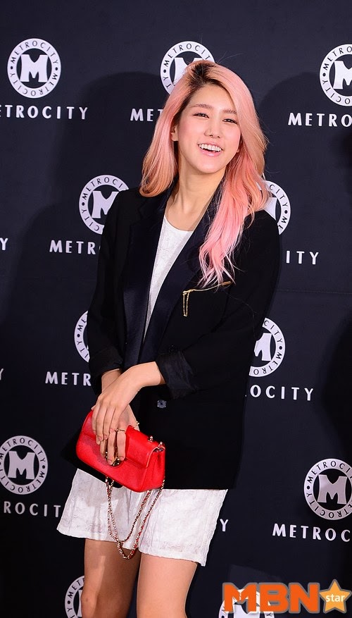 [SPICA][Pics][27.09.13] METROCITY 2013 FW Fashion & Cultural Trend Show 930711207130