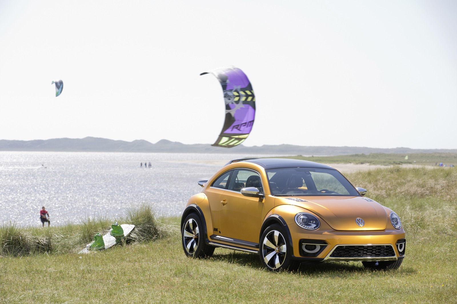 2014 - [Volkswagen] Beetle Dune Concept VW-Beetle-Dune-Concept-7%25255B3%25255D