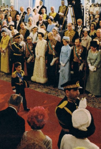 Dinastía Pahlavi de Irán. - Página 12 Coronation1