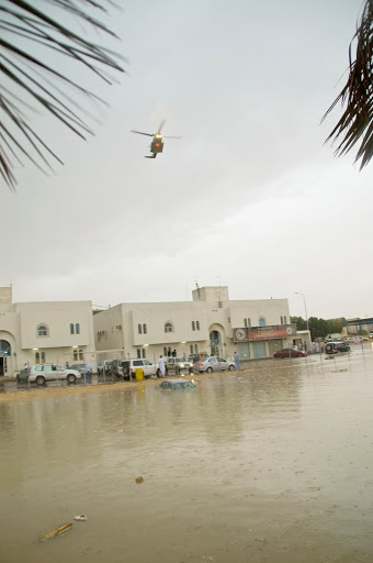 تغطية أمطار الرياض ليوم الاثنين 4/5/2010م DSC_1750s