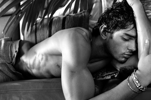 HOT or NOT - Page 4 Marlon-teixeira-andrea-vecchiato-homotography-1