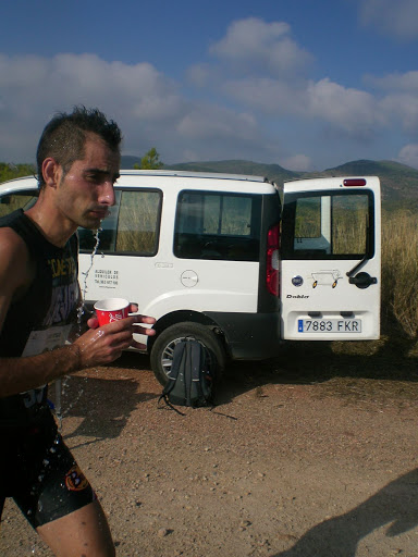 Vº carrera de los árboles y castillos, camp del Turia 2010 - Página 4 CIMG3677