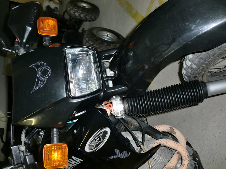 Autocolantes para XT350 e XT600 CIMG0998