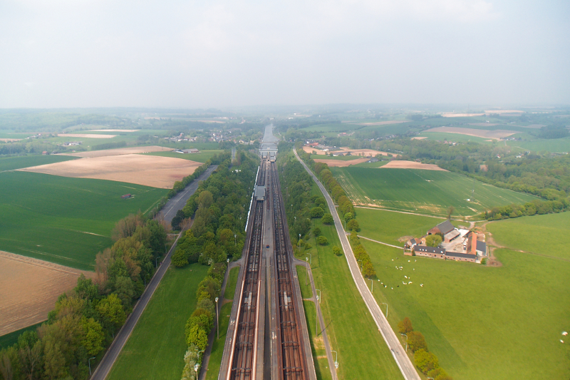 Á travers la vitre Net-panorama%20ronqui%C3%A8res