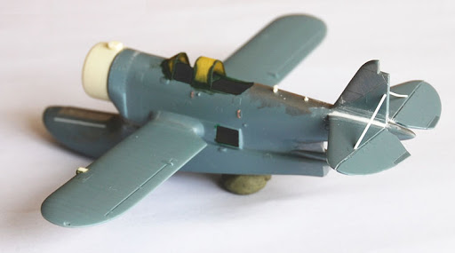 Grumman J2F5  Duck [Pavla] 1/72 Croix1-1