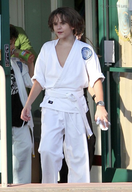 Hijos de Michael Jackson son Karate Kids Gallery_main-michael-jackson-kids-karate-photos-12032009-02