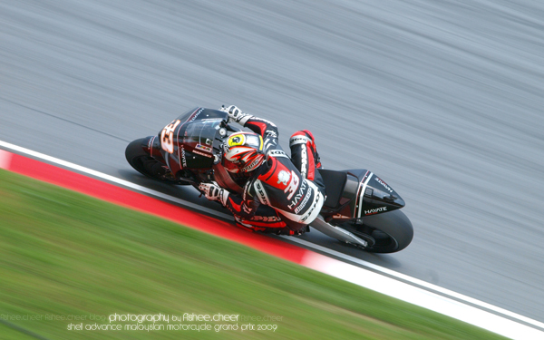 <')))< : motoGP (photos added) PA248486-600