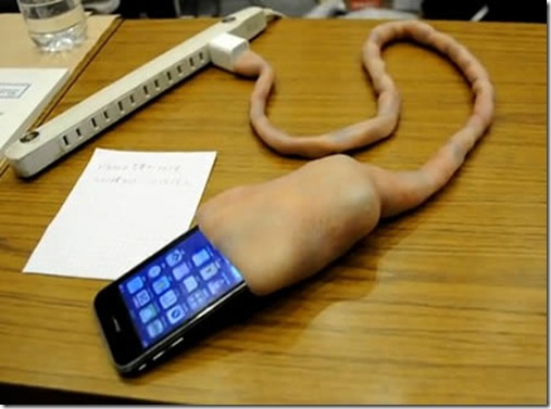 Weirdest shit you've seen today Uglu-umbilical-iphone-charger_thumb%25255B3%25255D