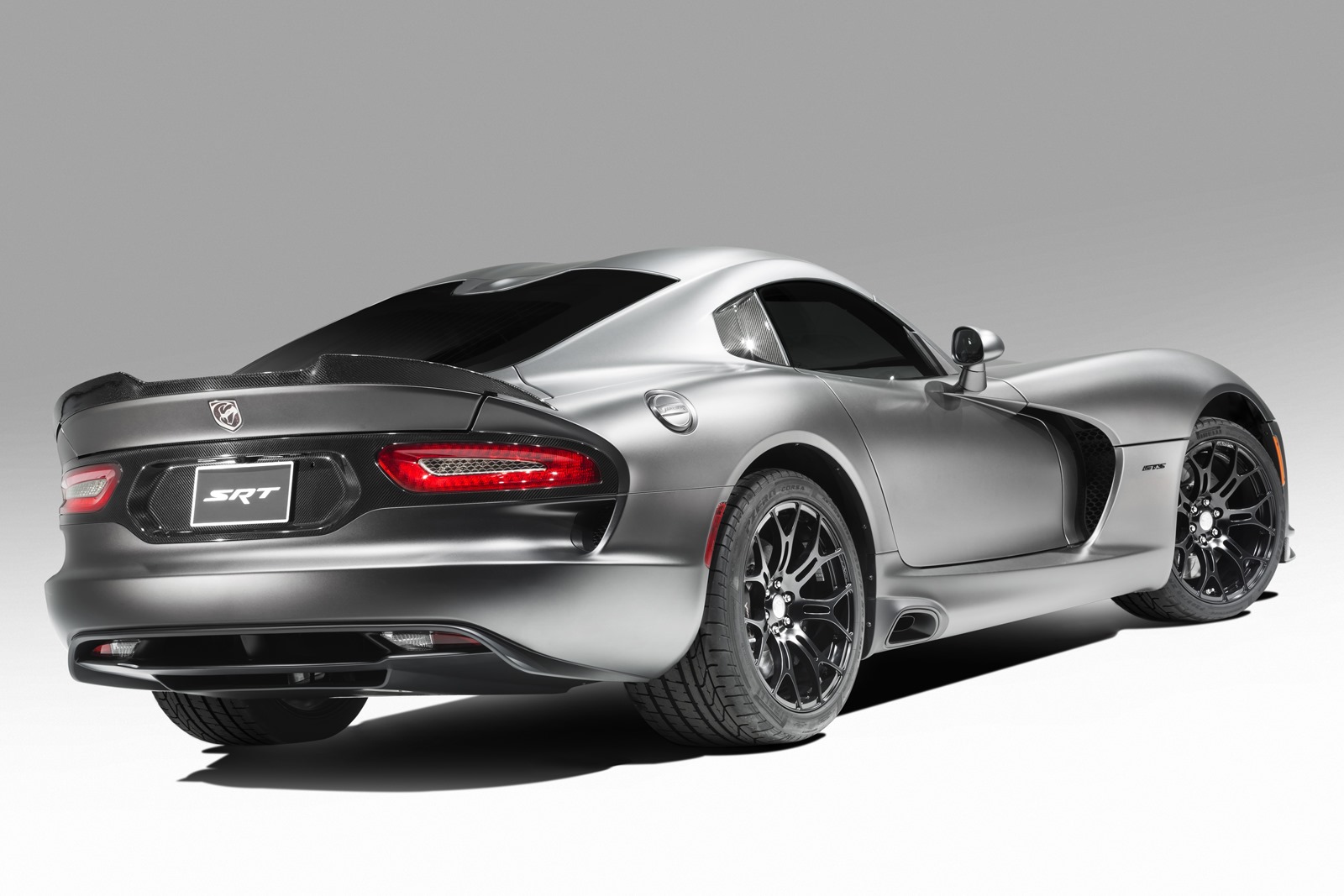 2012 - [Dodge] Viper SRT  - Page 10 SRT-Viper-Anodized-Carbon-Special-Edition-with-Time-Attack-Group-2%25255B4%25255D