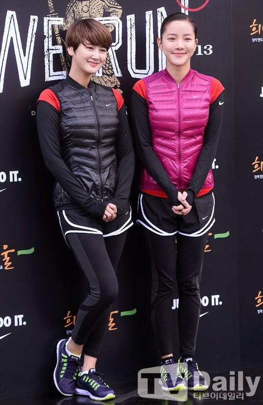 [Pics SPICA][17.11.13] Ju Hyun & Bo Hyung dự cuộc thi marathon "Nike We Run 10K Seoul 2013" 1384671982_606114