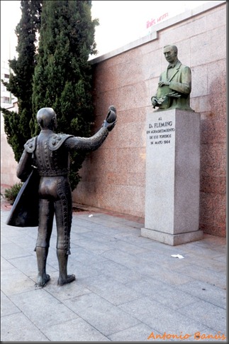 Agradecido - ¿Cuánto mide la estatua del Torero Agradecido de las Ventas? - Altura 12%252520DSC_0655x_thumb%25255B1%25255D