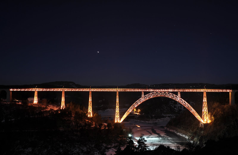 Viaduc de Garabit by night _70D1184