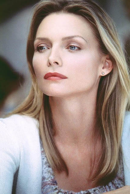 La mujer más linda! - Página 6 Michelle_pfeiffer_eva