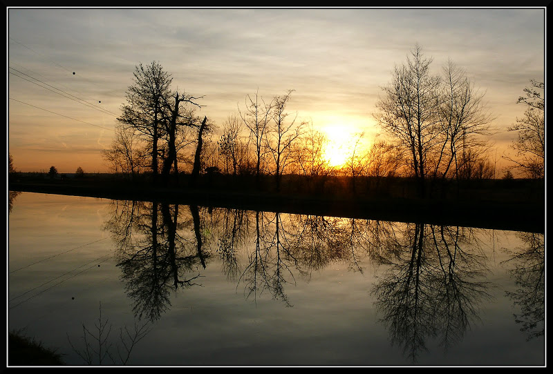 Dans la série miroirs sur le canal du midi...(3 photos) P1170177ETNETBORD