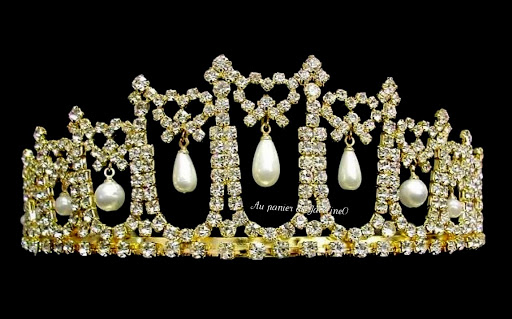 مجموعة اكسسوارات وحلي للاعراس رائعة  Diademe%20style%20lady%20dijaveline