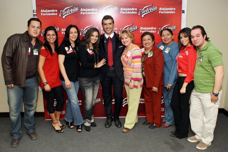 Las Fans con Alejandro - Chihuahua 09 Marzo 2009 2009_01_24_Fans_01