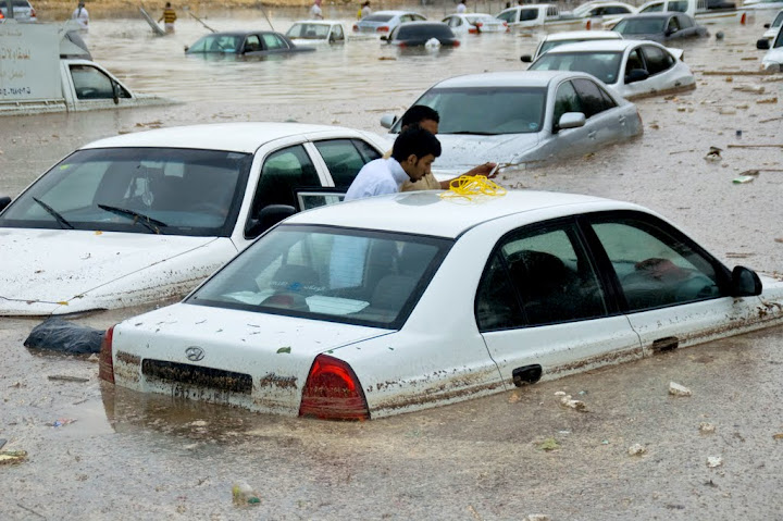 تغطية أمطار الرياض ليوم الاثنين 4/5/2010م DSC_1717s