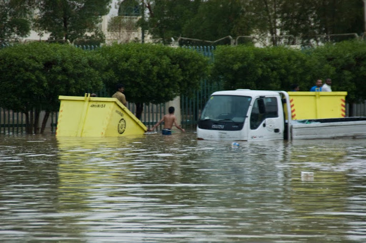 تغطية أمطار الرياض ليوم الاثنين 4/5/2010م DSC_1696s