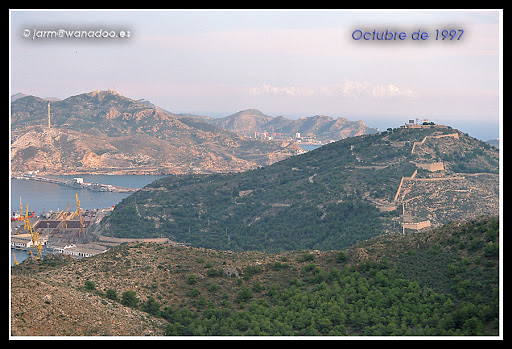 Medio Ambiente y Repoblaciones Forestales 2009-10 - Página 14 971023-13-CT%20CASTILLO%20ATALAYA%20CON%20DOMINGO%20LAGARTIJA