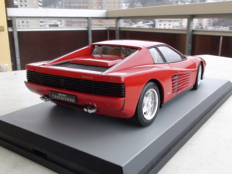 Tamiya - 1/24 - Ferrari Testarossa DSC01572