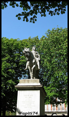 Une semaine printannière à Paris 35.Place-Vosges