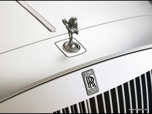 அசத்தலான ஆடம்பரக் கார் - Rolls Royce Ghost 2010 - Page 2 Image013