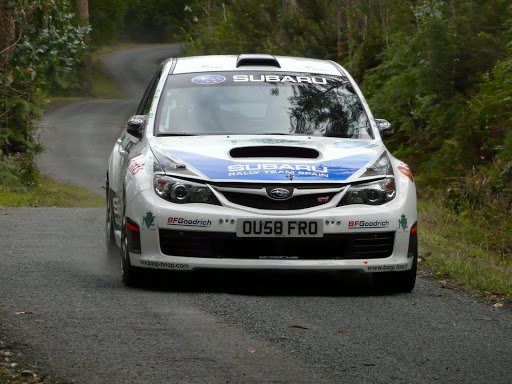 - Subaru se incribe como constructor en el IRC P1040793