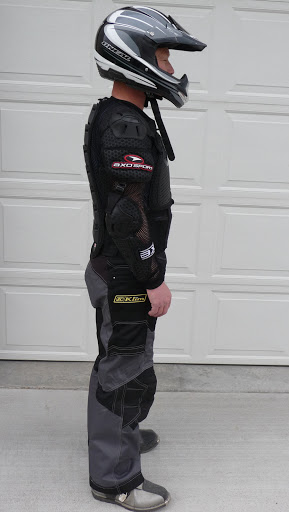 Atomic-Moto: Klim Moab Pants and AXO Air Cage Pressure Suit P1010800